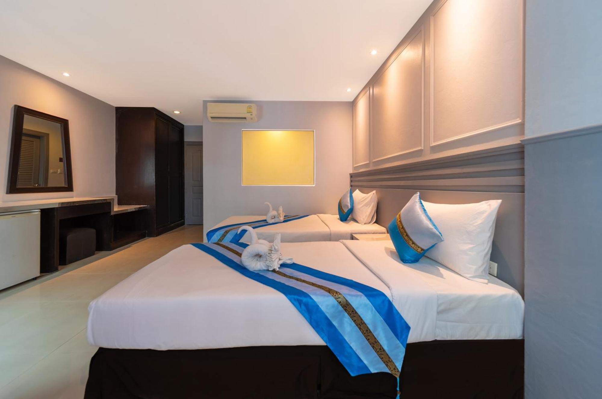 Fundee Boutique Hotel Patong Exteriör bild