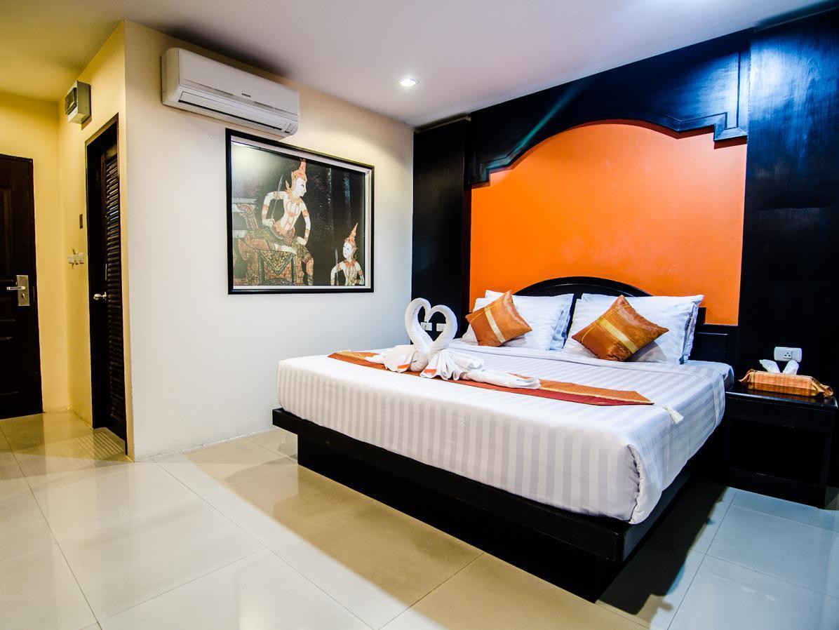 Fundee Boutique Hotel Patong Exteriör bild