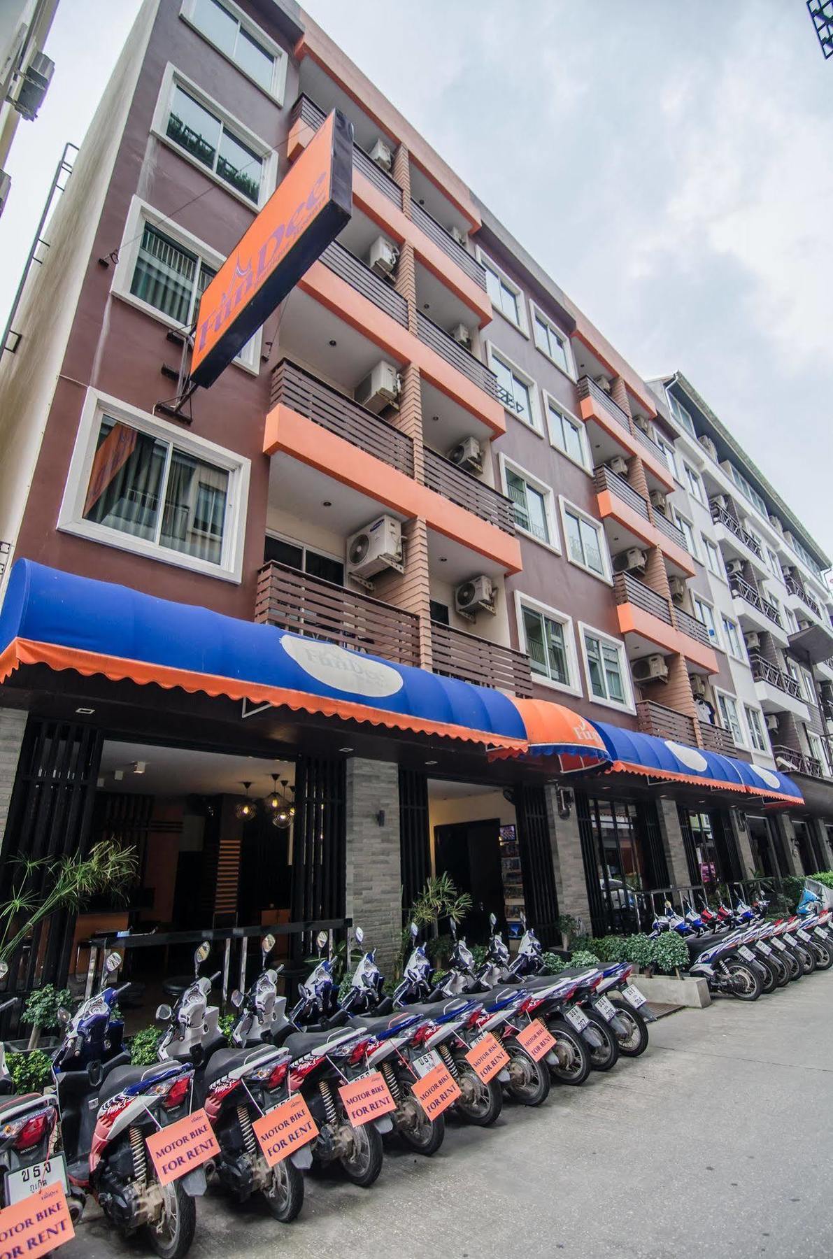 Fundee Boutique Hotel Patong Exteriör bild